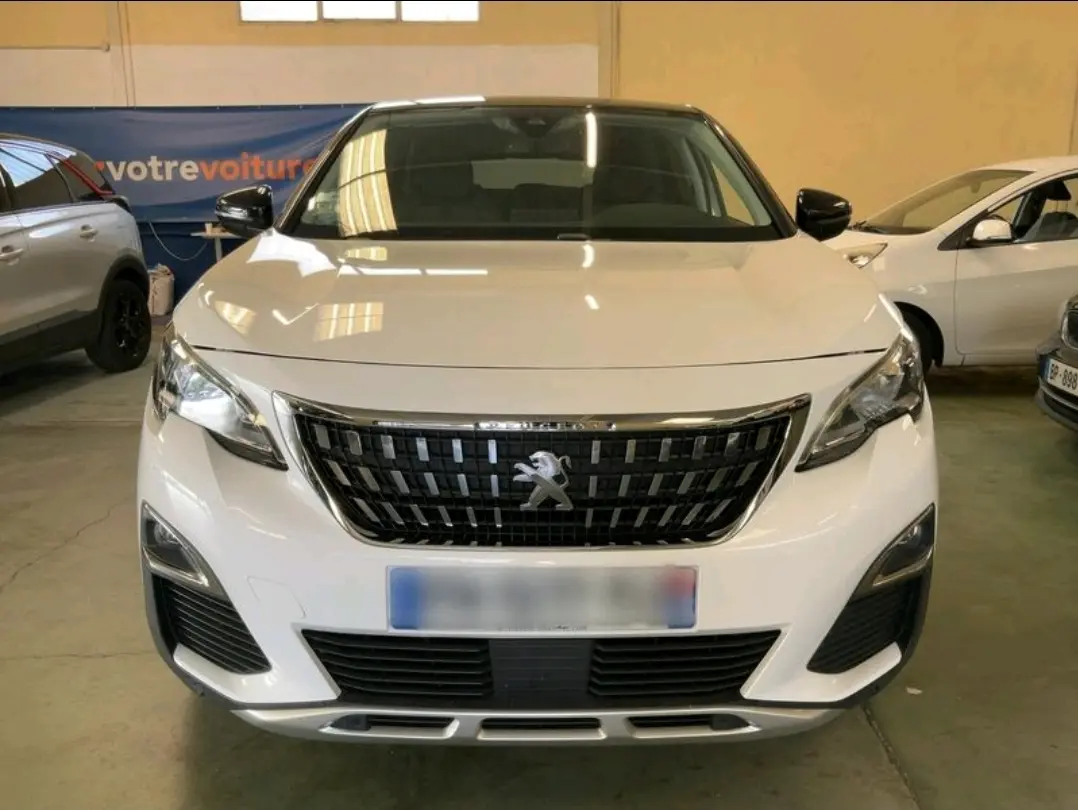 Peugeot 3008 1.2 PureTech Allure 6