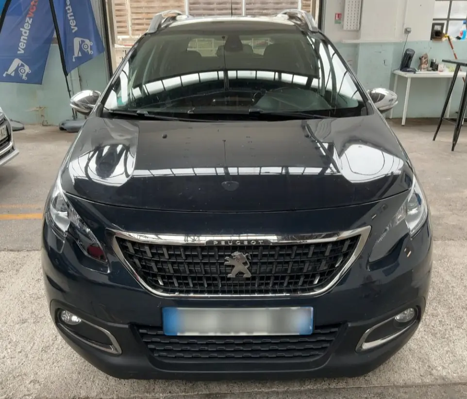 Peugeot 2008 1.2 e-THP Style 2