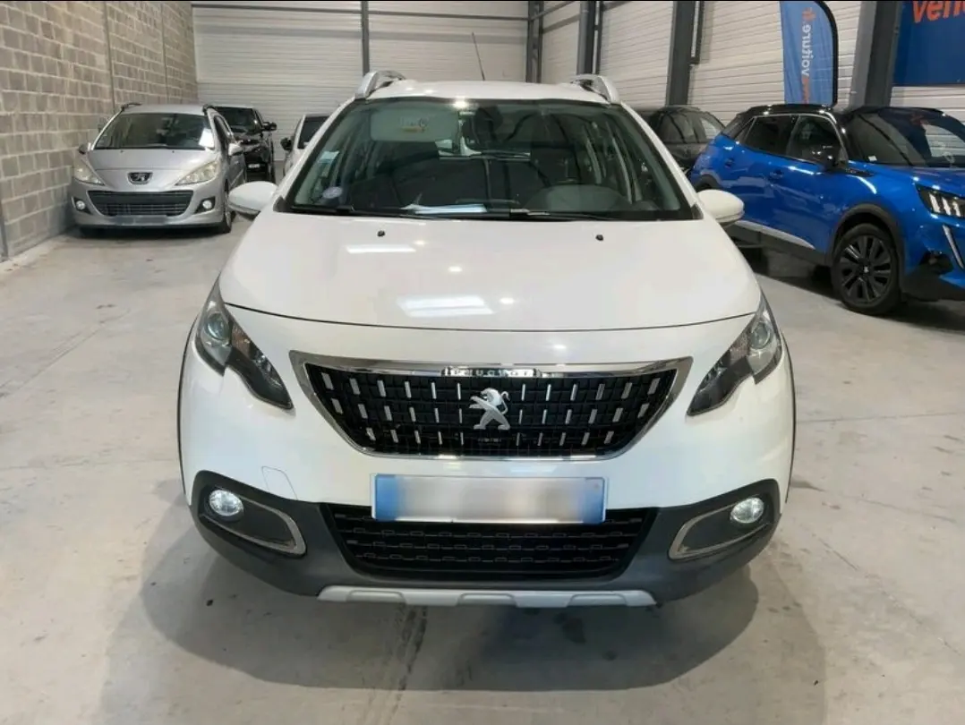 Peugeot 2008 1.2 PureTech Allure EAT6 2