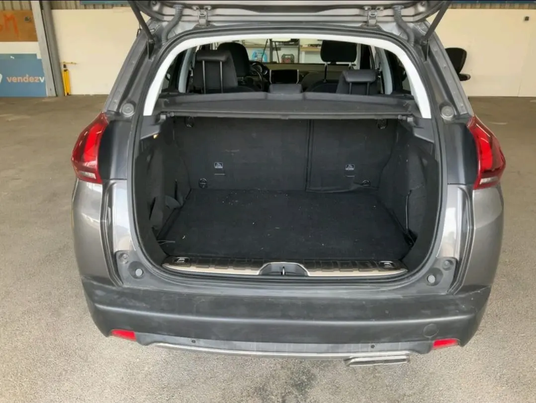 Peugeot 2008 1.2 PureTech GT Line EAT6 10