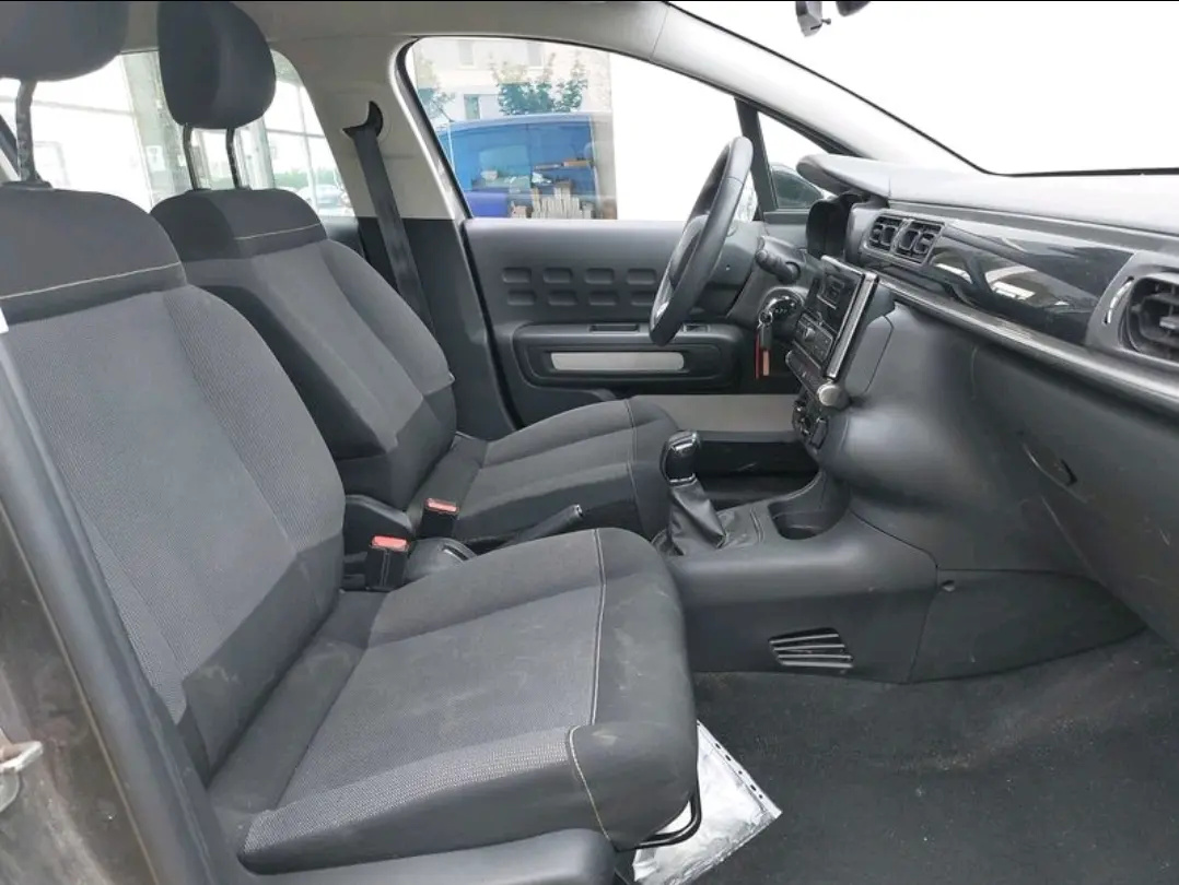 Citroen C3 Pure Tech Feel 8