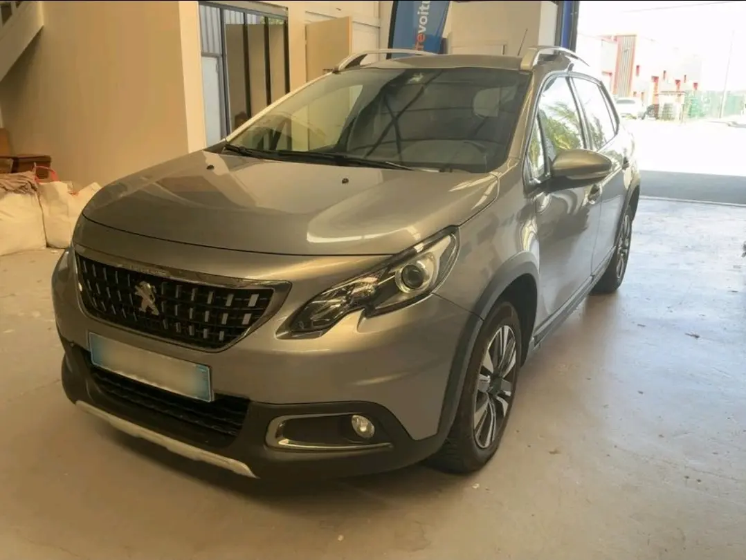 Peugeot 2008 1.2 PureTech Allure EAT6 1