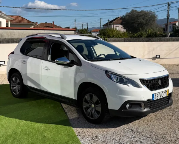 Peugeot 2008 Style 7