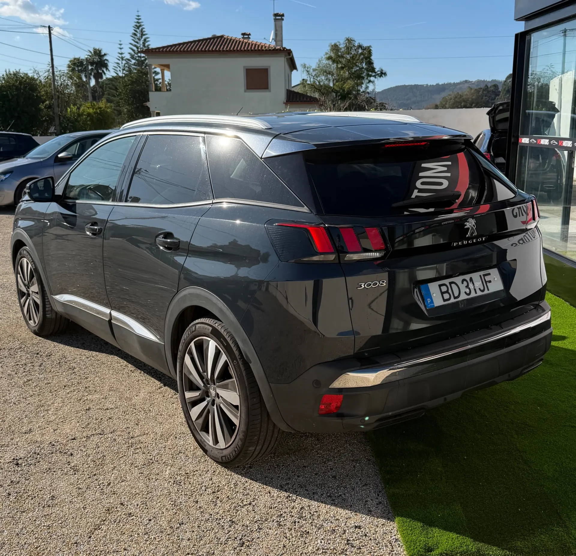 Peugeot 3008 1.5 BLUE-HDI ALLURE 3