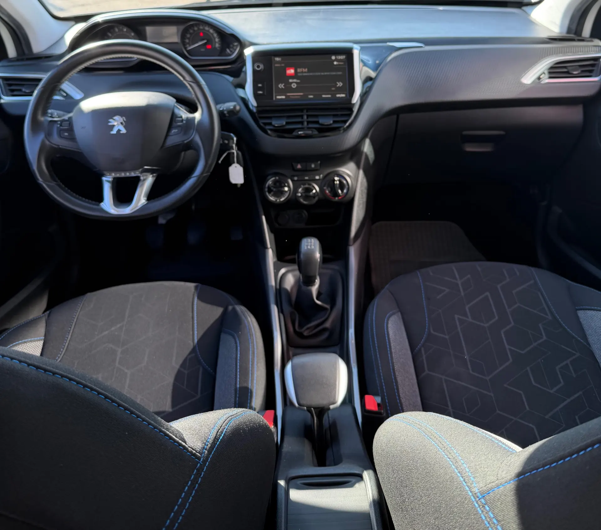 Peugeot 2008 Style 6