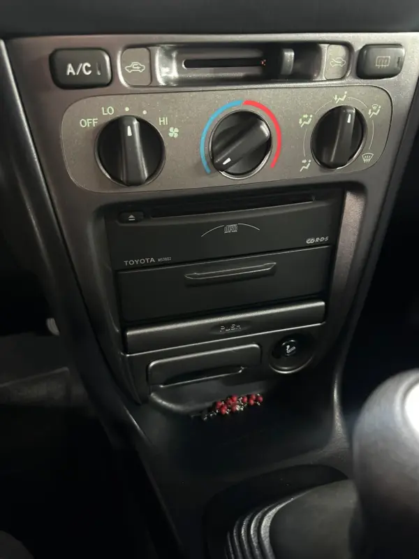 Toyota Corolla 1.4 VVT-i 13