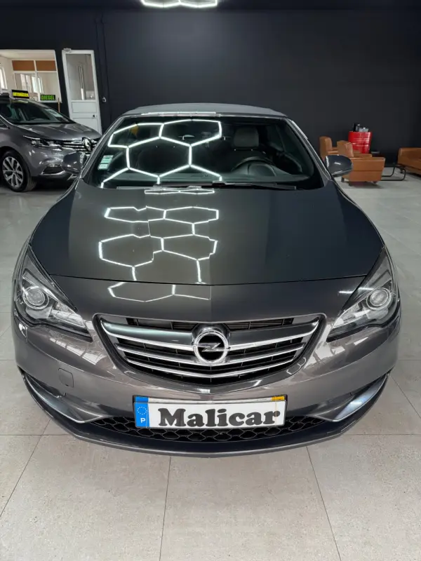 Opel Cascada 1.6 T S/S 2