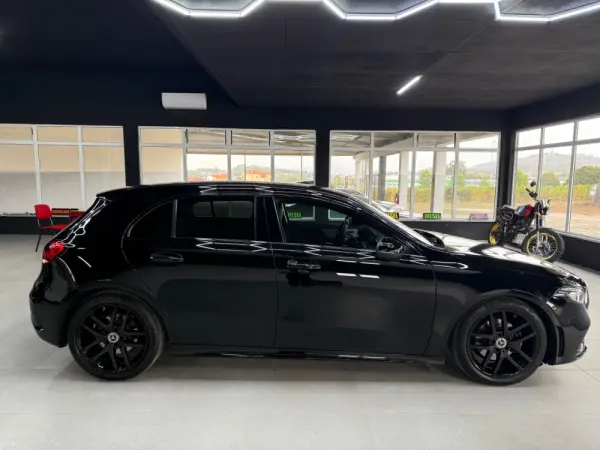 Mercedes-Benz A 200 7G-DCT Edition AMG Line 5