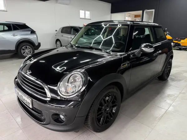 MINI 3 Portas One Brick Lane 8