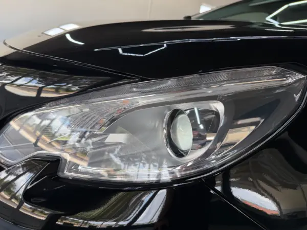 Peugeot 2008 1.6 BlueHDi Style 8