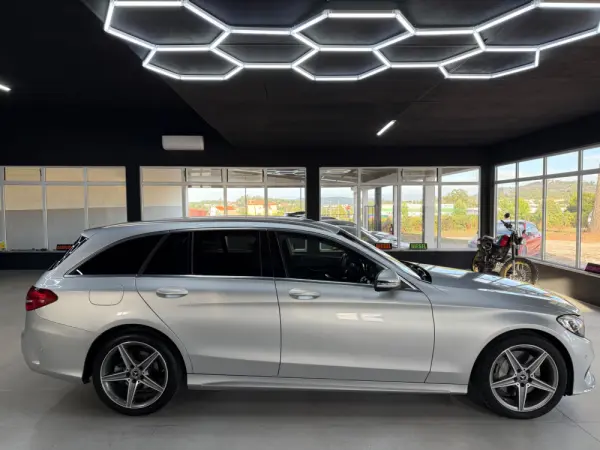 Mercedes-Benz C 250 (BlueTEC) d 4Matic Station 7G-TRONIC AMG Line 2