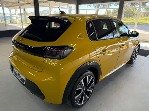 Peugeot 208 1.2 PureTech GT Line EAT8 4