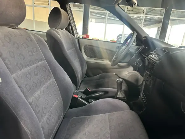 Toyota Corolla 1.4 VVT-i 10
