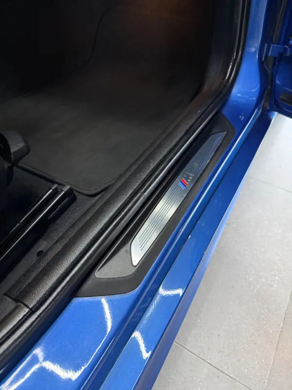BMW 116 d Edition M Sport Shadow 13