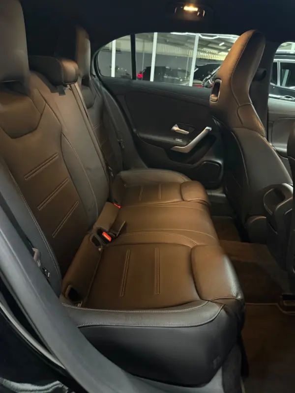 Mercedes-Benz A 200 7G-DCT Edition AMG Line 12
