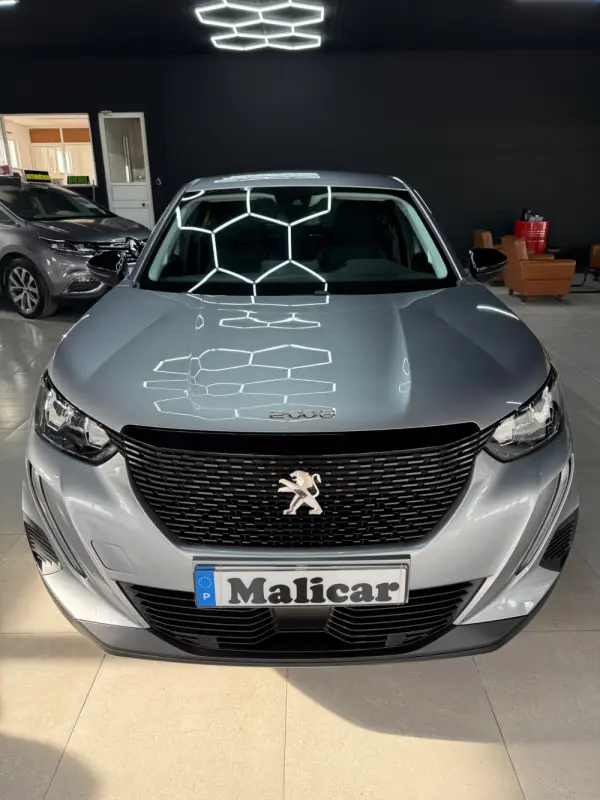Peugeot 2008 PureTech 100 Allure 2