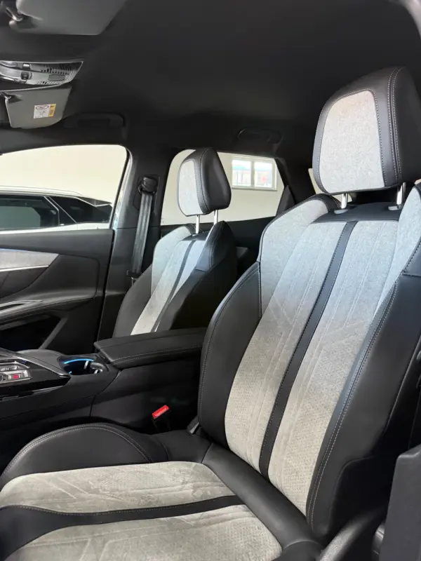 Peugeot 3008 1.6 Hybrid GT Pack e-EAT8 12