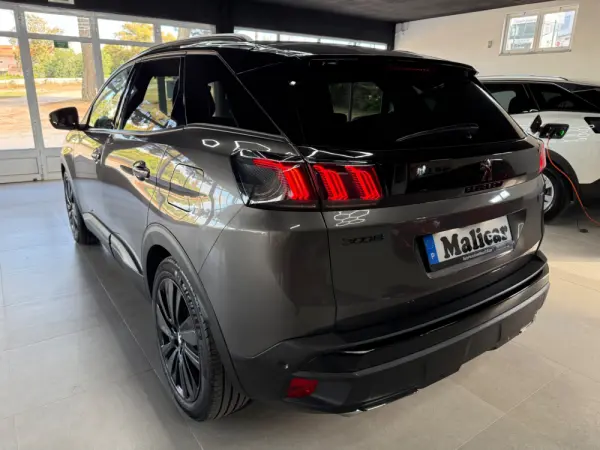 Peugeot 3008 1.6 Hybrid GT Pack e-EAT8 6