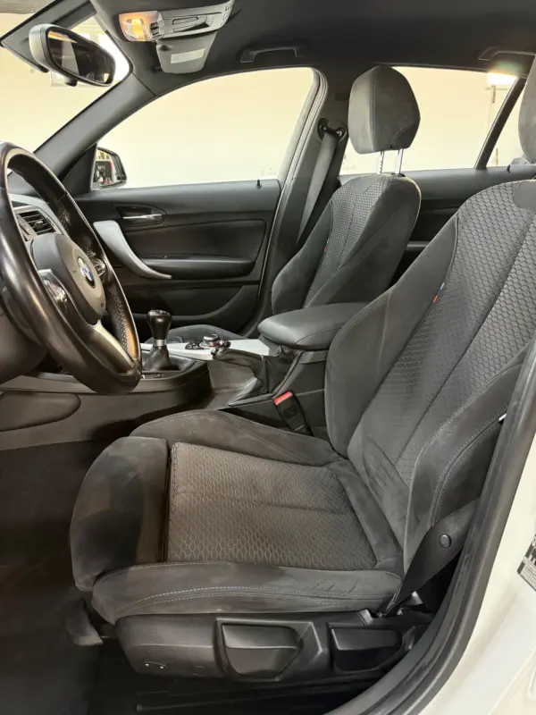 BMW 116 d Pack M 12