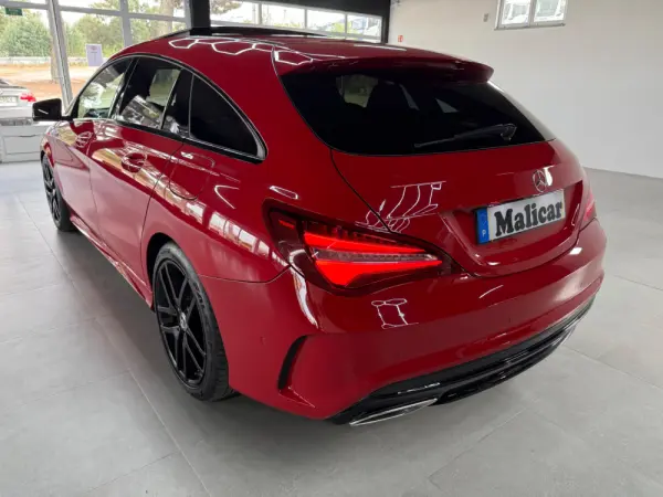 Mercedes-Benz CLA 180 7G-DCT AMG Line 5