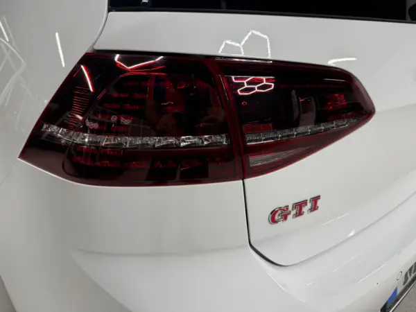 Volkswagen Golf GTI Clubsport DSG 11