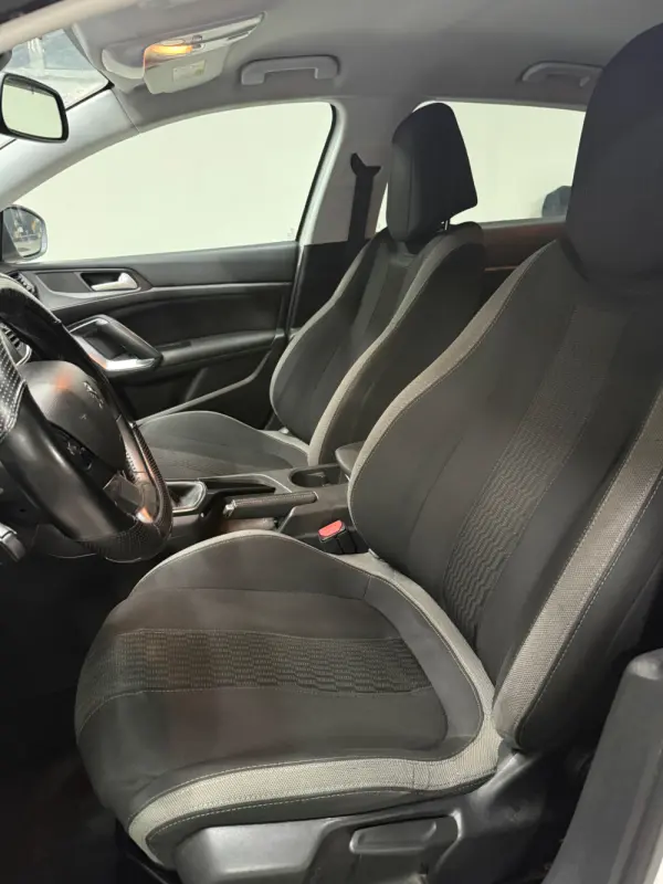 Peugeot 308 1.6 e-HDi Active 11