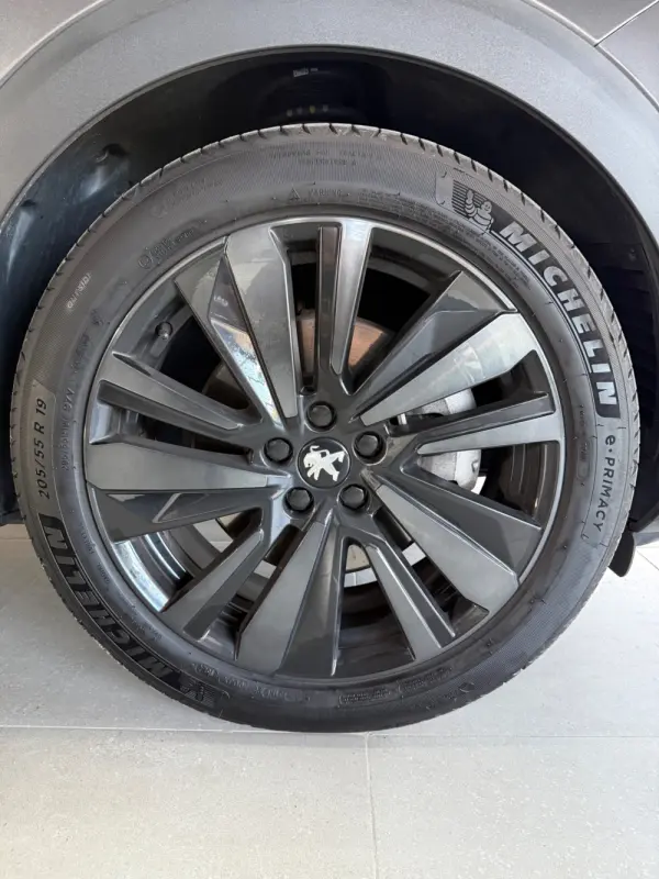 Peugeot 3008 1.6 Hybrid GT Pack e-EAT8 9