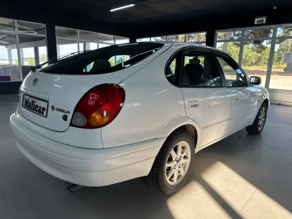 Toyota Corolla 1.4 VVT-i 4