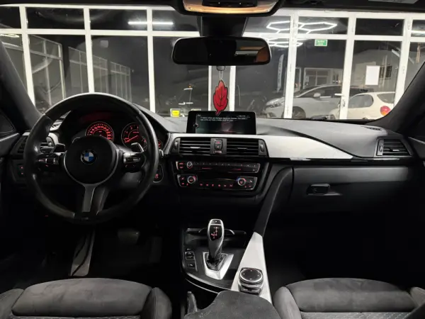 BMW 420 Gran Coupé d Pack M Auto 12