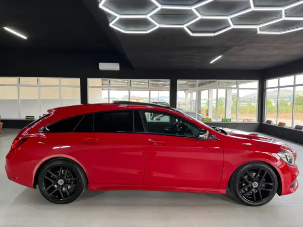 Mercedes-Benz CLA 180 7G-DCT AMG Line 2