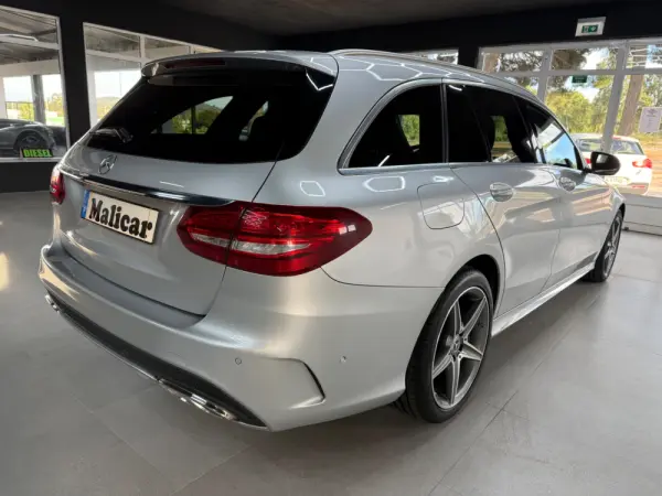 Mercedes-Benz C 250 (BlueTEC) d 4Matic Station 7G-TRONIC AMG Line 3