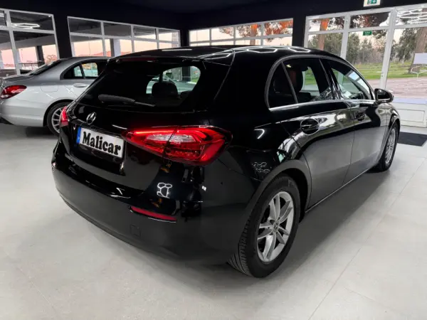 Mercedes-Benz A 180 d Progressive 4