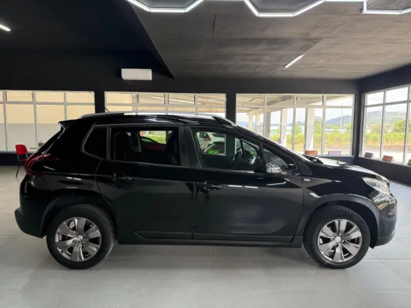 Peugeot 2008 1.6 BlueHDi Style 2