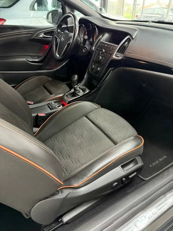 Opel Cascada 1.6 T S/S 9