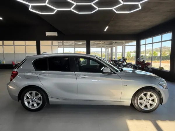 BMW 116 d EDynamics Line Sport 2