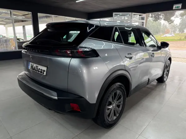 Peugeot 2008 PureTech 100 Allure 4