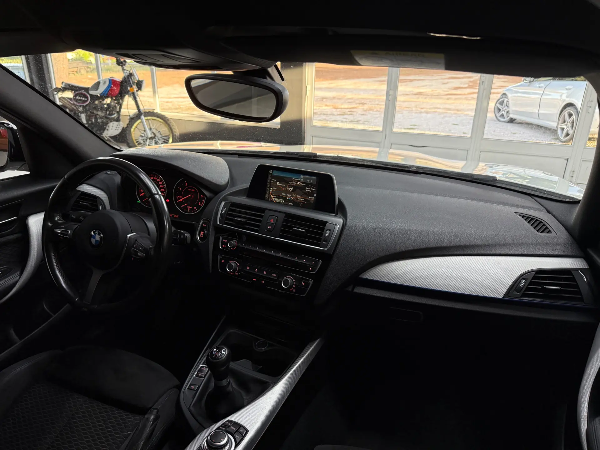BMW 116 d Pack M 13