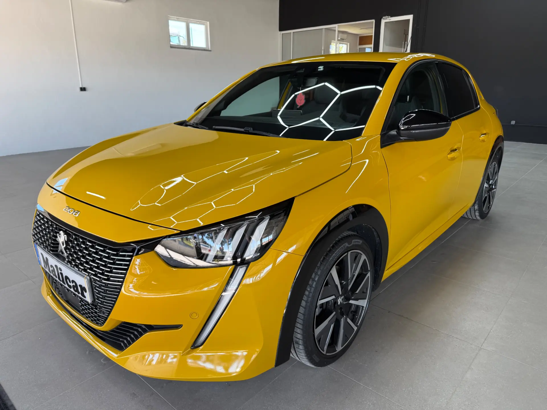 Peugeot 208 1.2 PureTech GT Line EAT8 8