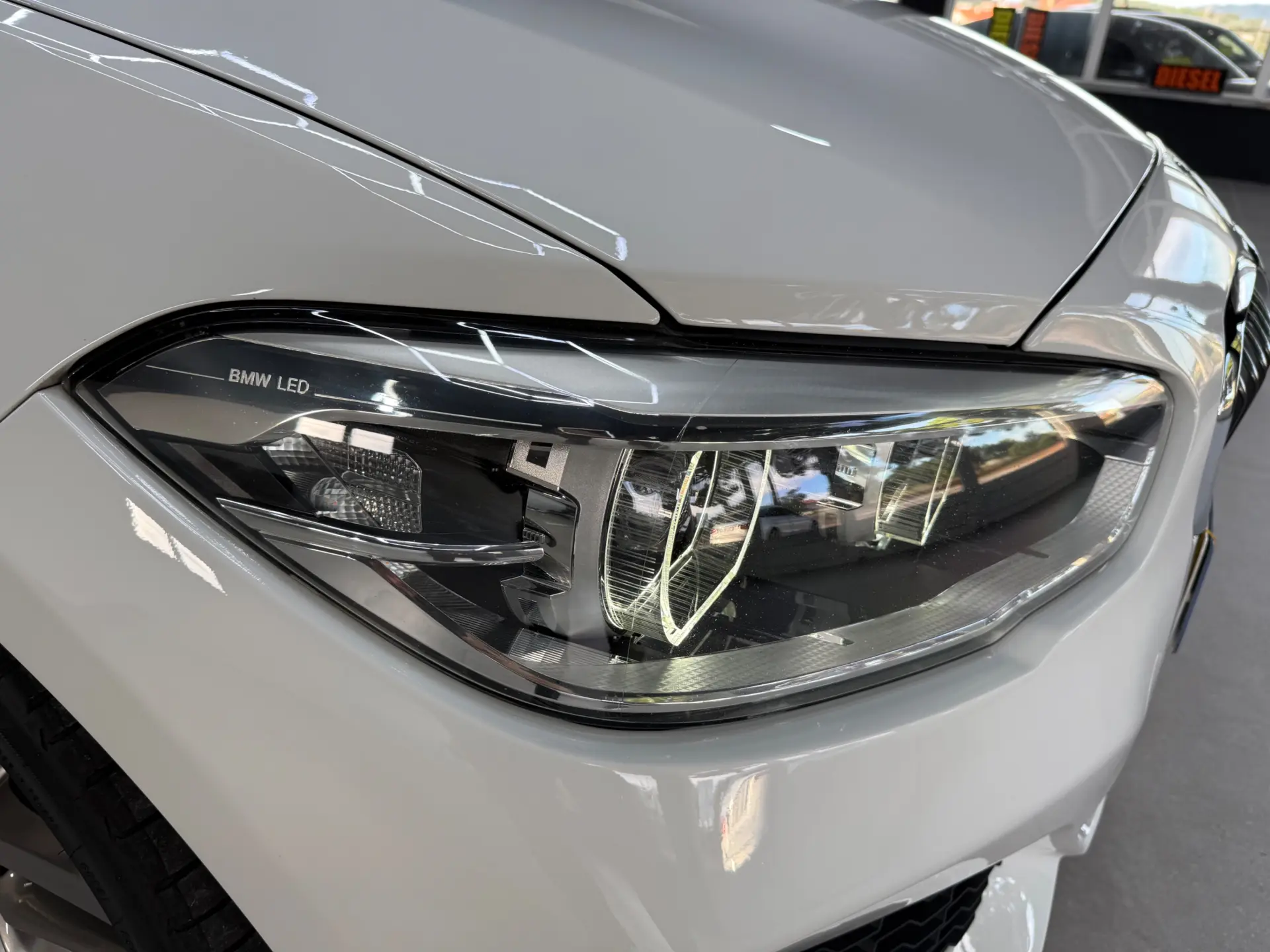 BMW 116 d Pack M 9