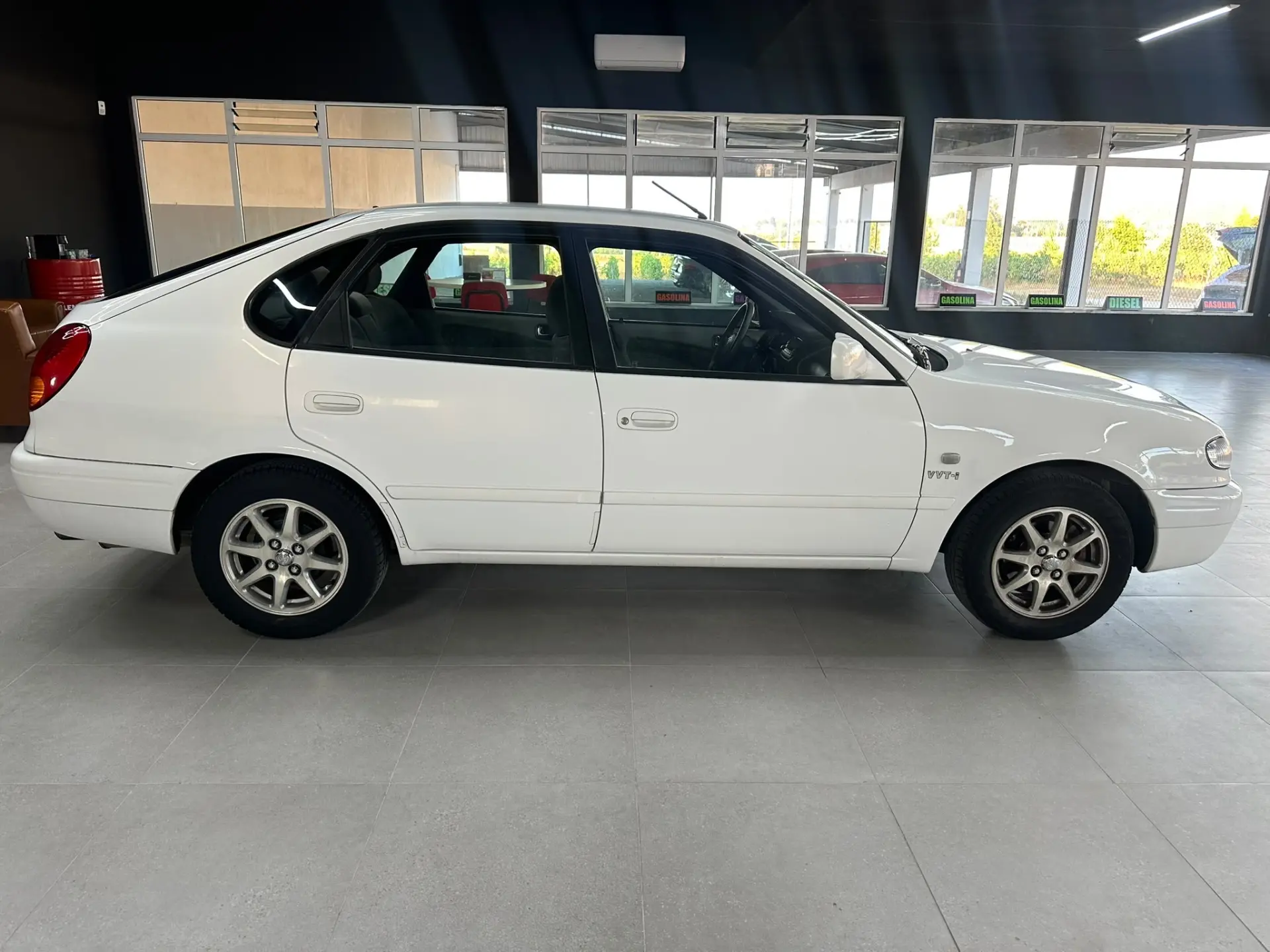 Toyota Corolla 1.4 VVT-i 3