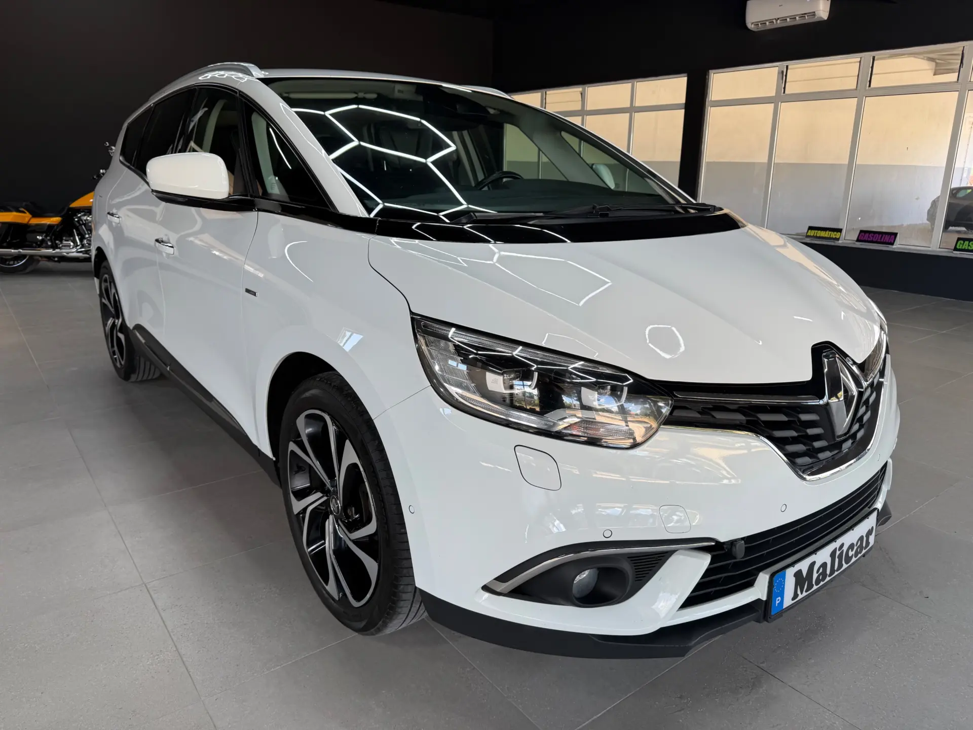 Renault Grand Scénic dCi 110 EDC Bose Edition 1