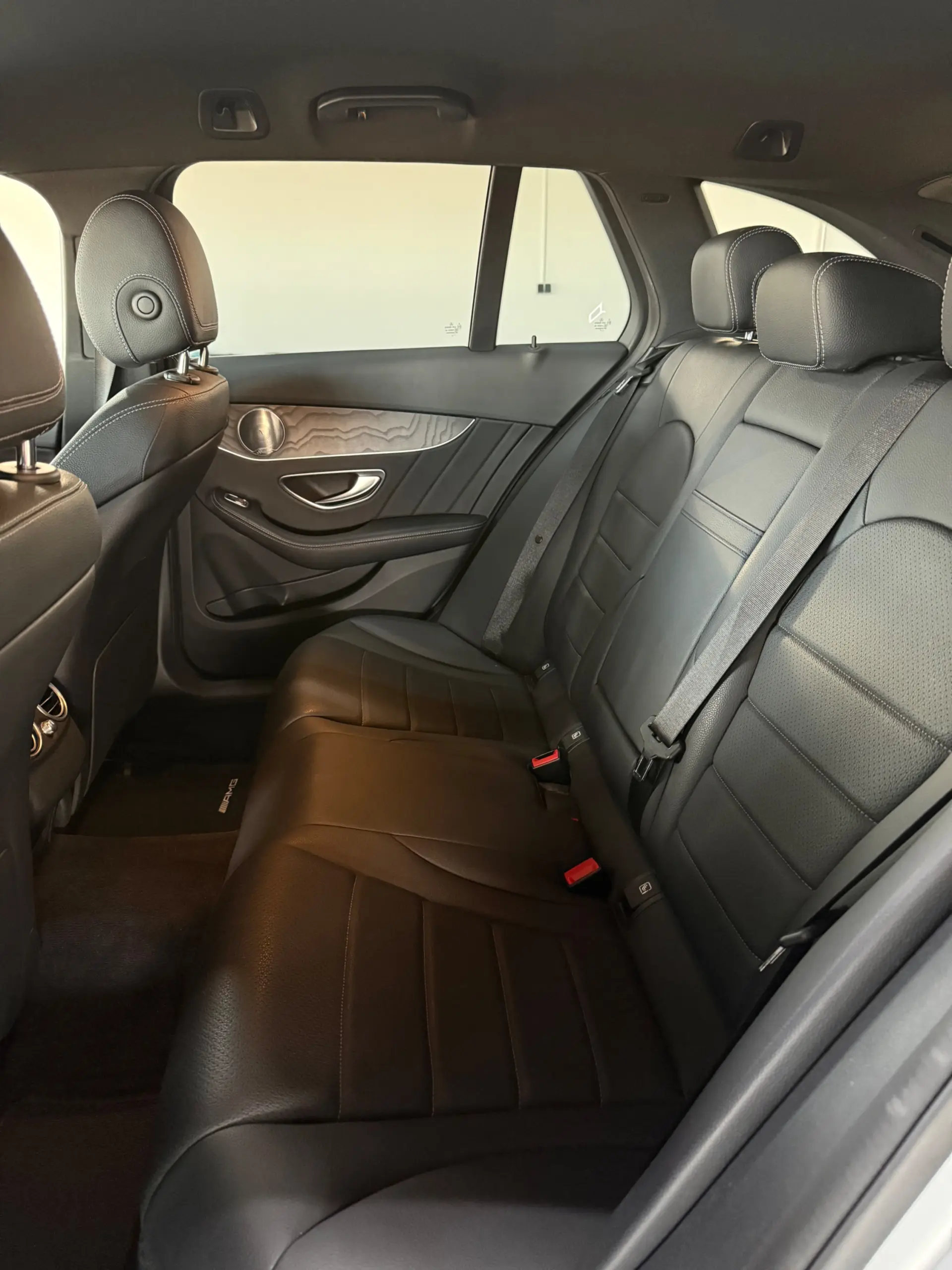 Mercedes-Benz C 250 (BlueTEC) d 4Matic Station 7G-TRONIC AMG Line 9