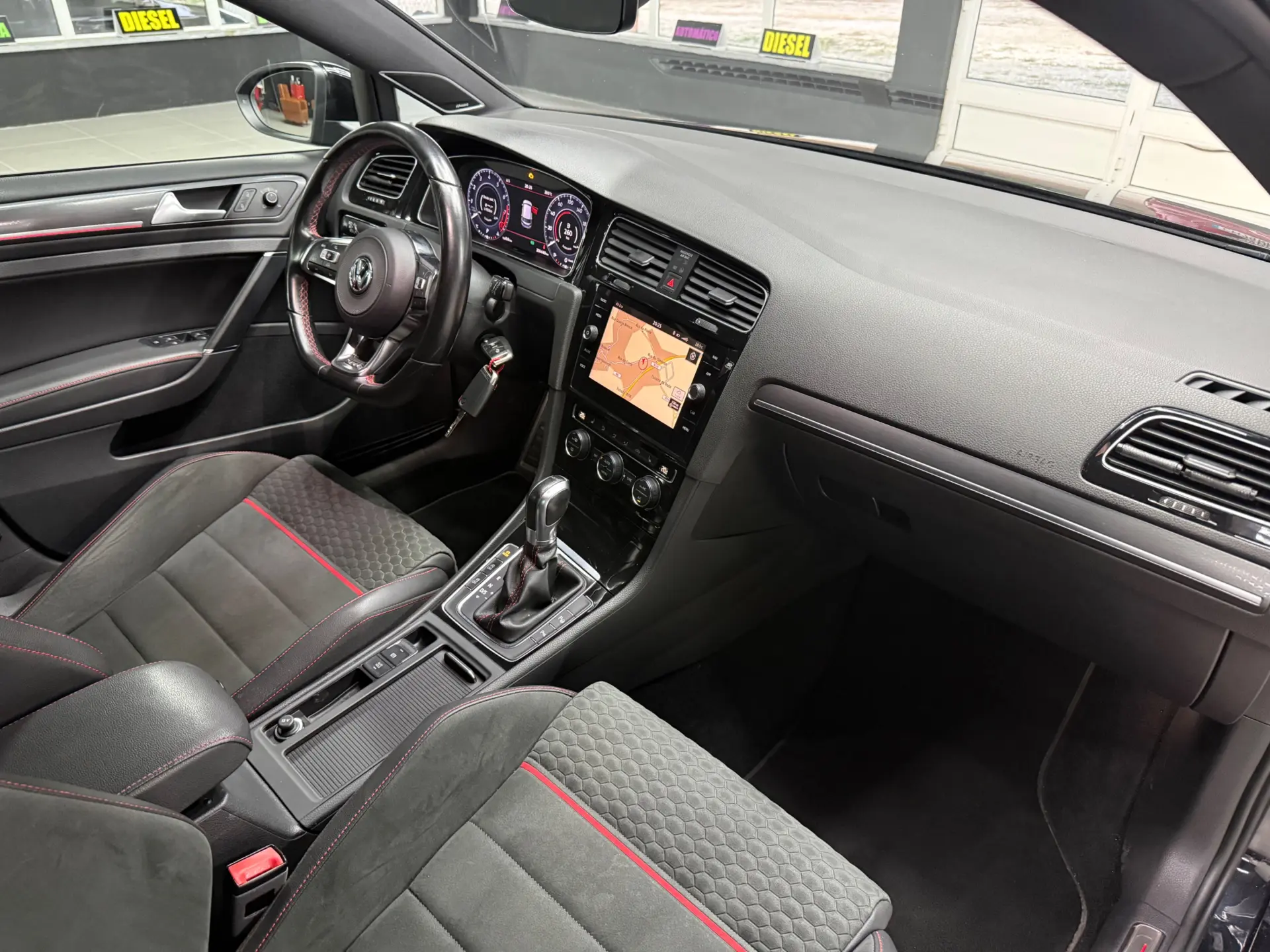 Volkswagen Golf 2.0 TSI GTI DSG Performance 11