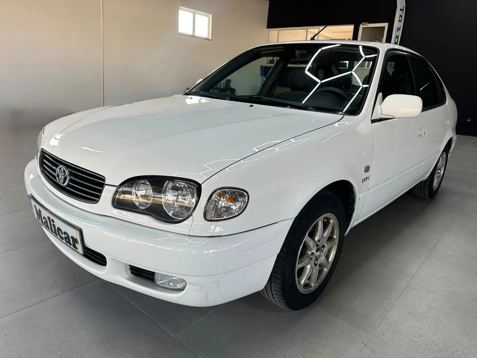 Toyota Corolla 1.4 VVT-i 8