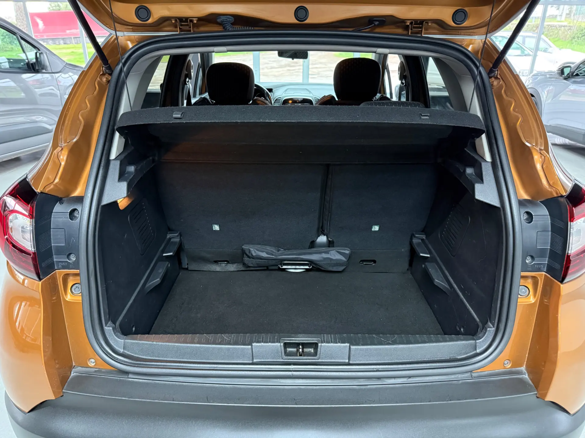 Renault Captur 0.9 TCE Exclusive 12