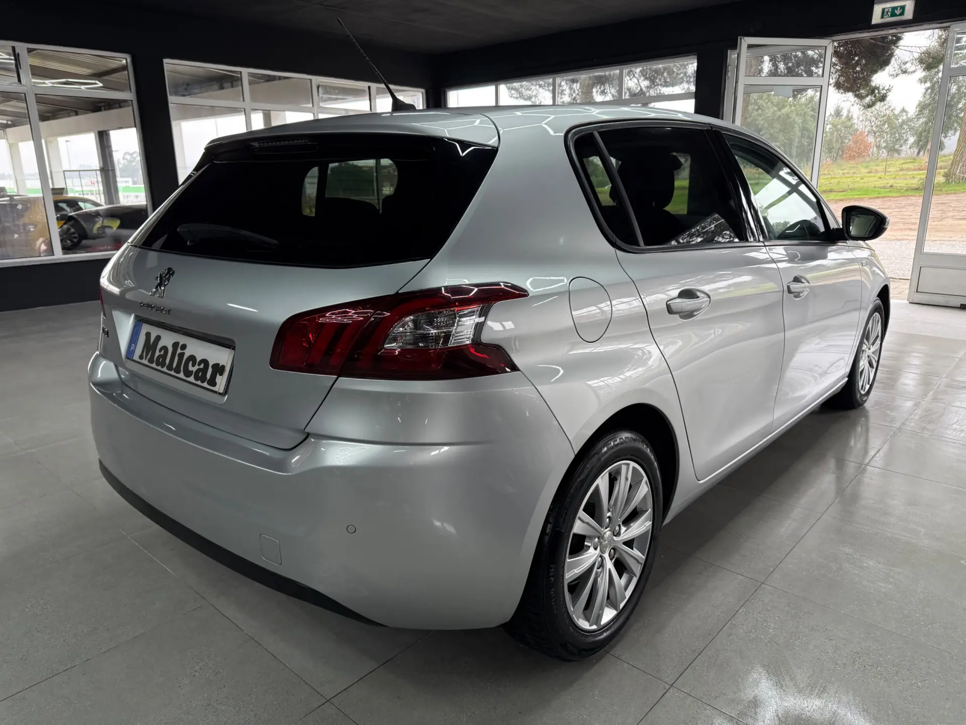 Peugeot 308 1.2 PureTech Style 4