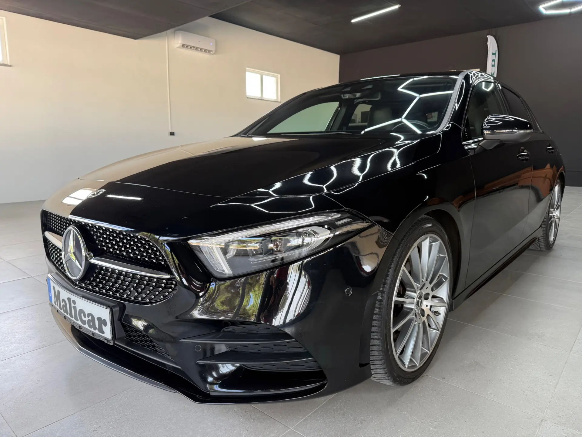 Mercedes-Benz A 180 7G-DCT Edition AMG Line 8