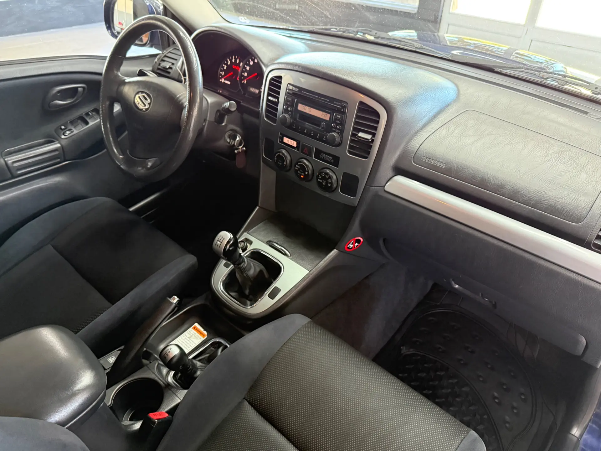 Suzuki Grand Vitara MT 2.0 HDi Prestige 9