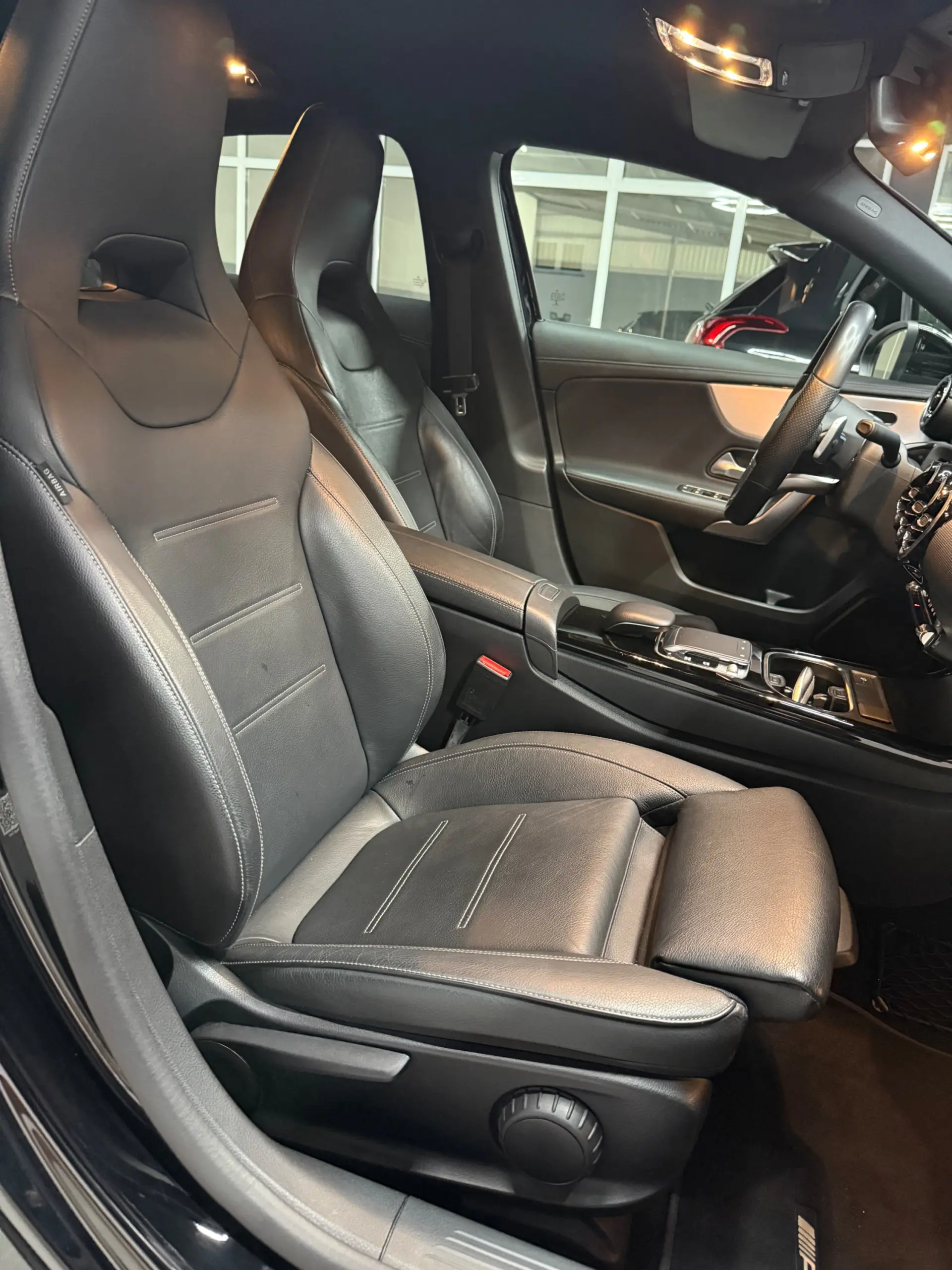 Mercedes-Benz A 200 7G-DCT Edition AMG Line 11
