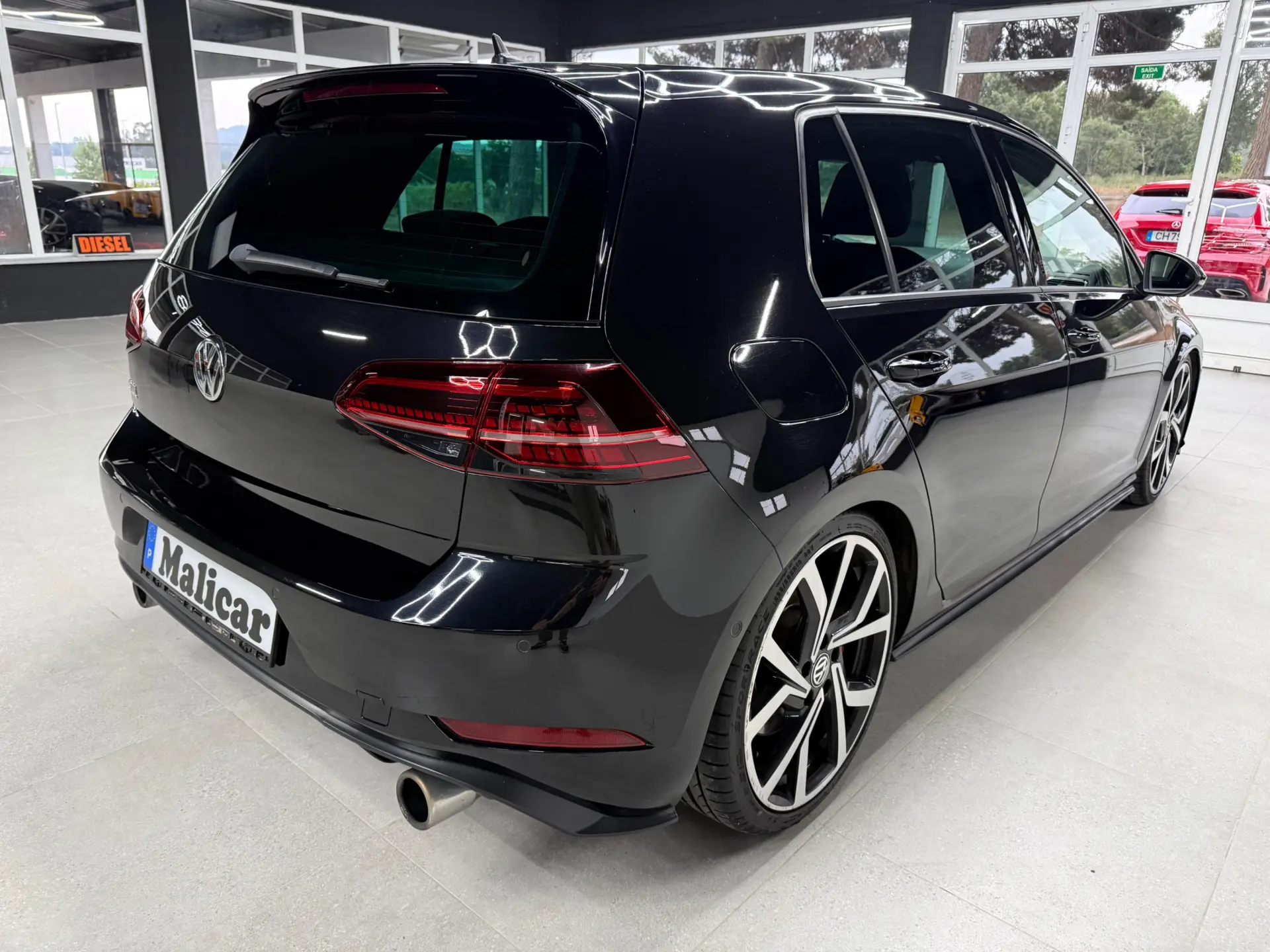 Volkswagen Golf 2.0 TSI GTI DSG Performance 3
